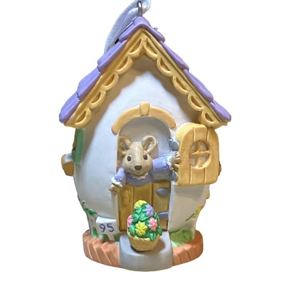 Hallmark Keepsake Ornament Apple Blossom Lane 1995 - Picture 4 of 13